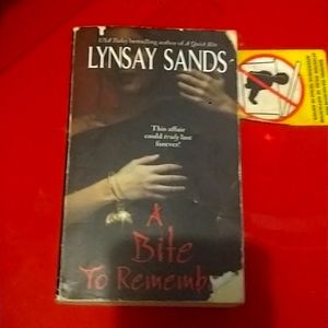 Book- A Bite to Remember by Lyndsay Sands